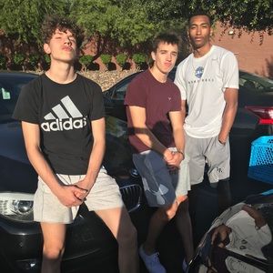 Meet your Posher, Joel